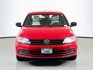 Used 2015 Volkswagen Jetta Sport video 2
