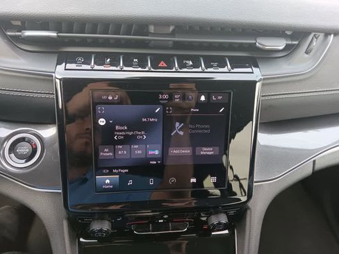 Used 2023 Jeep Grand Cherokee L Laredo w/ Luxury Tech Group I image 25