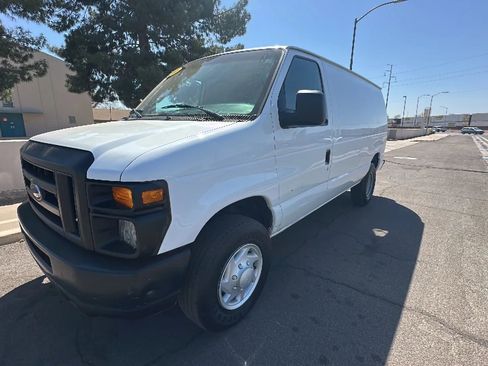 Used 2008 Ford E-250 and Econoline 250 image 8