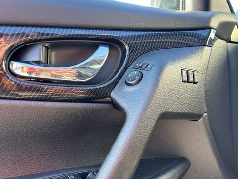 Used 2020 Nissan Rogue SL image 25