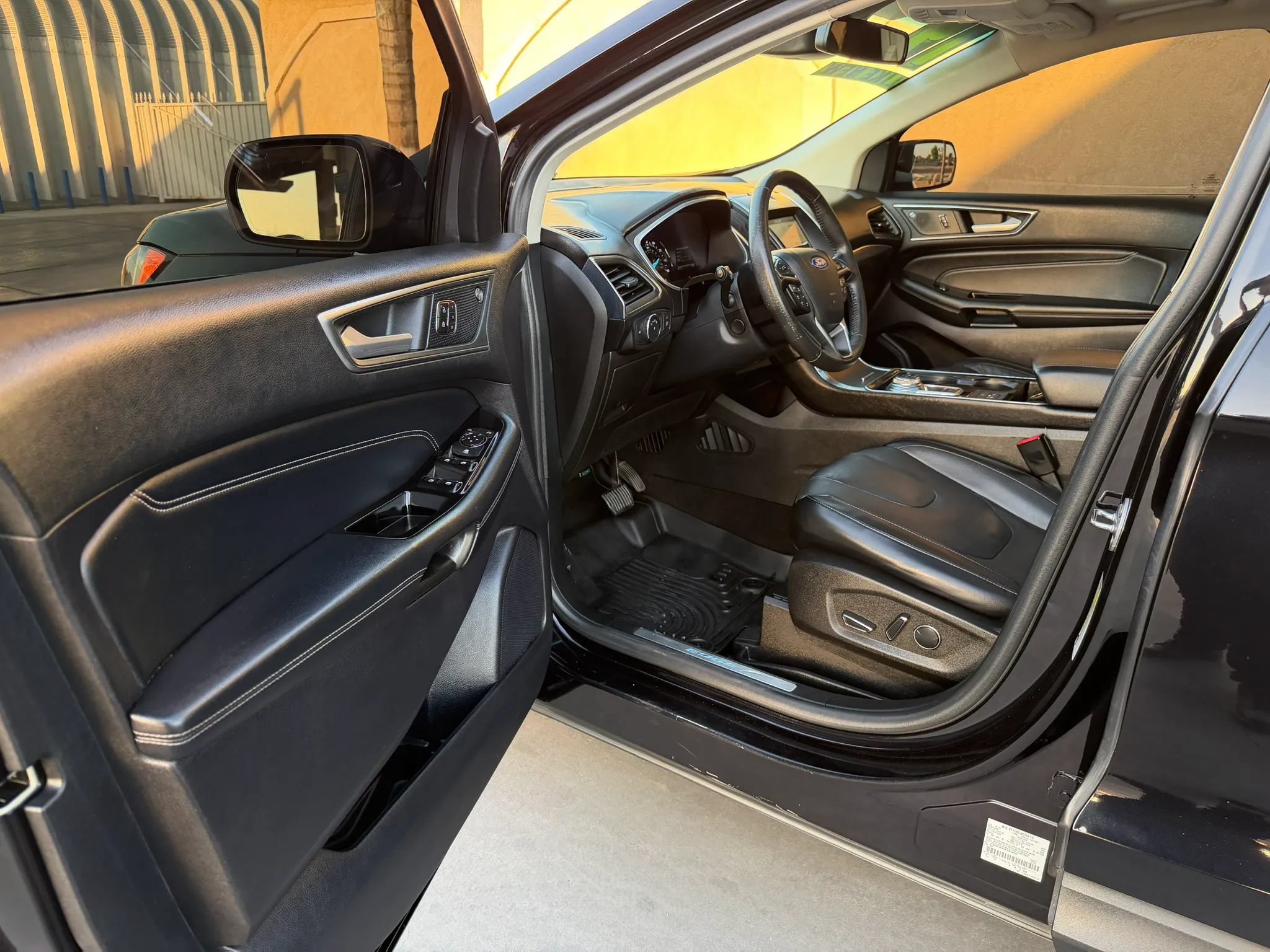 Used 2019 Ford Edge Titanium w/ Equipment Group 301A FWD image 14