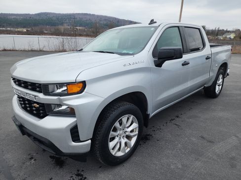 Used 2021 Chevrolet Silverado 1500 Custom image 4