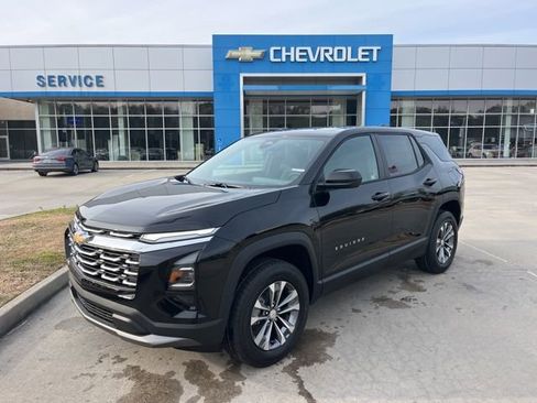 New 2026 Chevrolet Equinox LT w/ Convenience Package II image 2