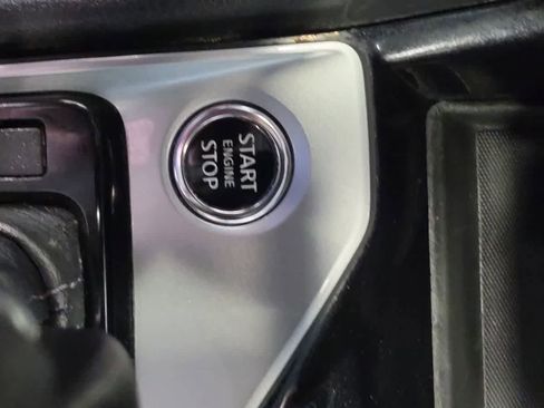 Used 2024 Nissan Altima 2.5 SV FWD image 21
