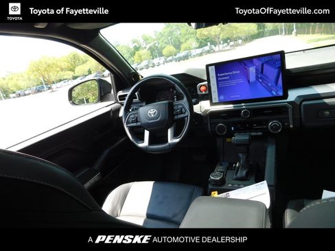 Used 2025 Toyota 4Runner TRD Off-Road Premium w/ Tow Technology Package AWD/4WD image 7
