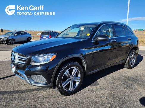 Used 2019 Mercedes-Benz GLC 300 image 1