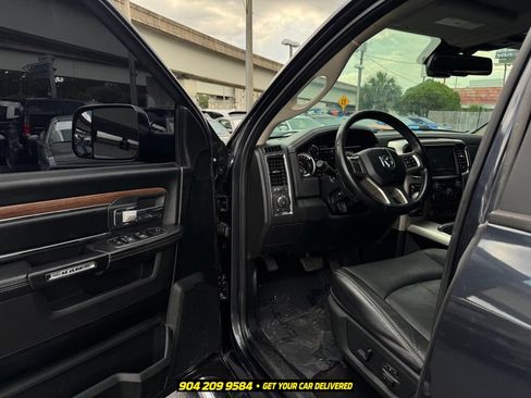 Used 2017 RAM 1500 Laramie w/ Convenience Group AWD/4WD image 21