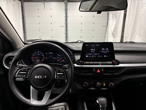 Used 2024 Kia Forte LXS FWD image 16