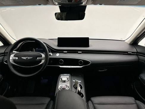 Used 2023 Genesis GV70 2.5T Select w/ Select Package image 8