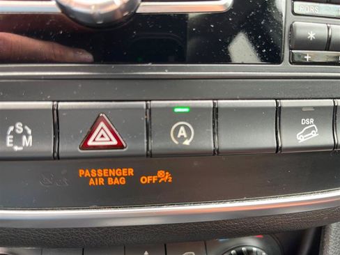 Used 2015 Mercedes-Benz GLA 250 4MATIC image 30