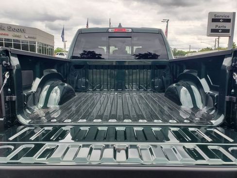 New 2026 RAM 1500 Laramie AWD/4WD image 9