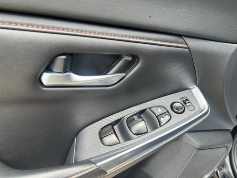 Used 2022 Nissan Sentra SR w/ Midnight Edition FWD image 16