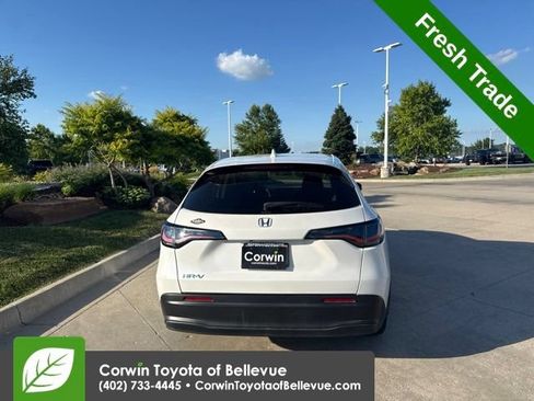 Used 2024 Honda HR-V LX image 5
