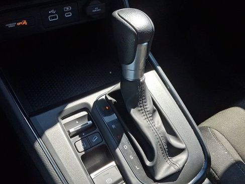 Used 2024 Honda CR-V EX image 17