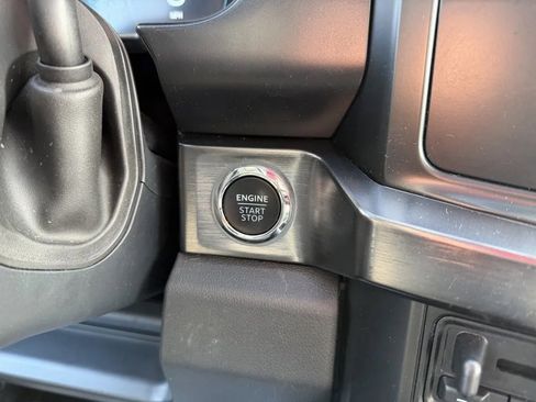 Used 2023 Ford F250 Lariat w/ Sport Appearance Package image 19