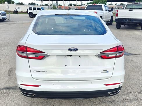 Used 2020 Ford Fusion SE AWD/4WD image 6