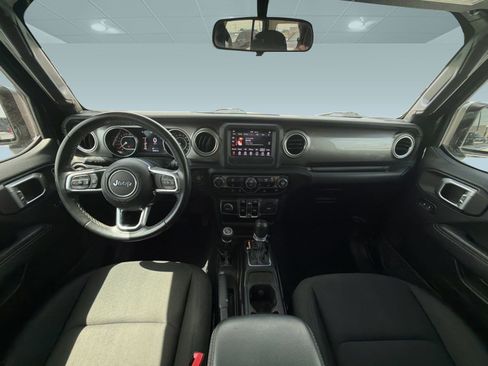 Used 2020 Jeep Wrangler Unlimited Sahara AWD/4WD image 15
