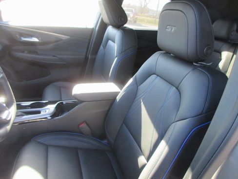 New 2026 Buick Envista Sport Touring w/ Convenience I Package image 13