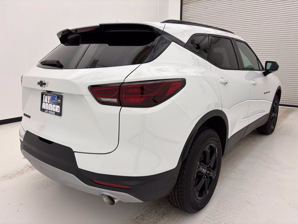 New 2026 Chevrolet Blazer LT w/ Convenience Package FWD image 21
