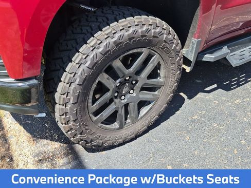 Used 2021 Chevrolet Silverado 1500 LT Trail Boss w/ Convenience Package II AWD/4WD image 8