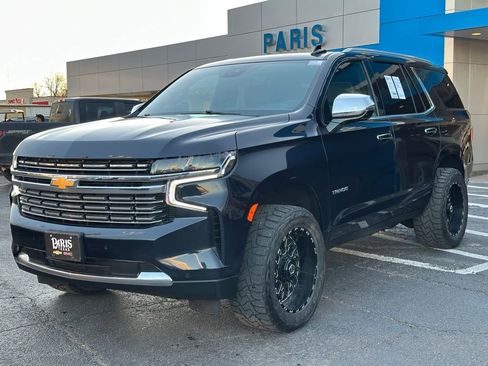 Used 2023 Chevrolet Tahoe Premier AWD/4WD image 3