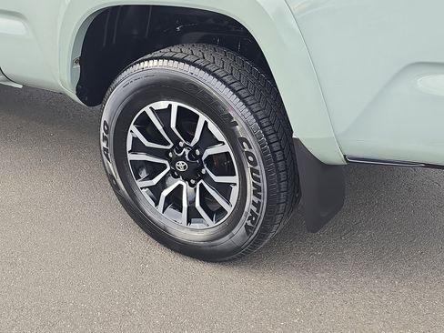 Certified 2022 Toyota Tacoma TRD Sport image 10