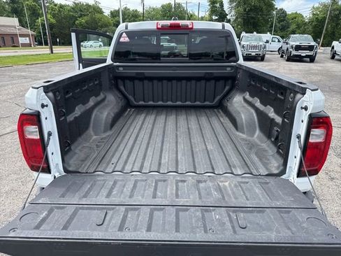 Used 2024 GMC Canyon AT4 AWD/4WD image 10