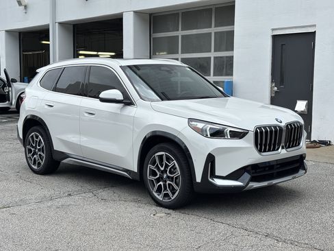 Used 2026 BMW X1 xDrive28i w/ Technology Package AWD/4WD image 5