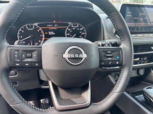 Used 2026 Nissan Rogue SV FWD image 28