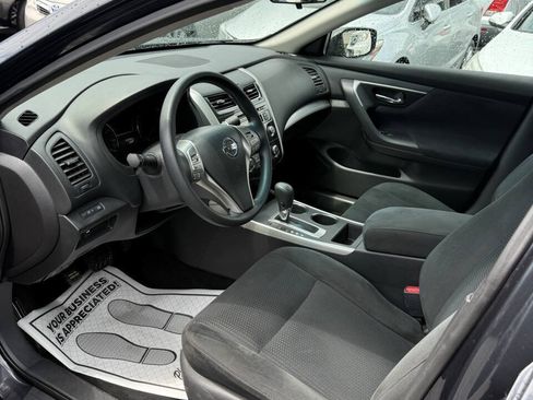 Used 2015 Nissan Altima 2.5 S w/ Power Driver Seat Package FWD image 10