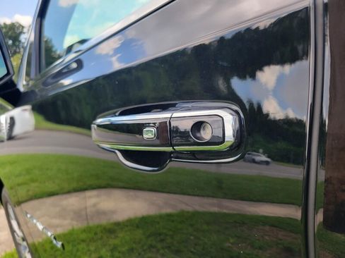 New 2026 GMC Yukon Denali w/ Denali Reserve Package RWD image 7