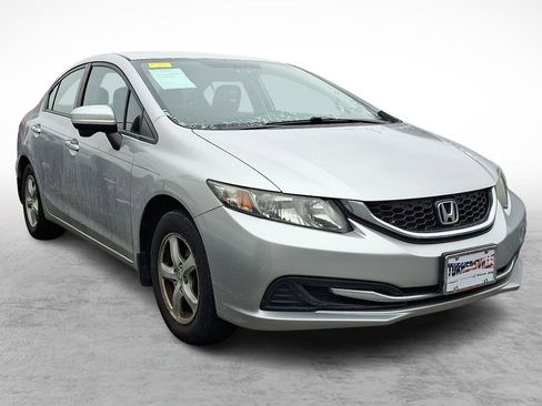 Used 2015 Honda Civic SE image 3