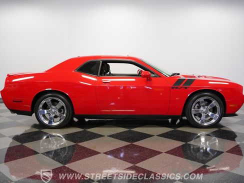 Used 2009 Dodge Challenger R/T RWD image 15