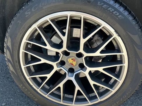 Used 2017 Porsche Macan S AWD/4WD image 19