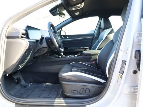 Certified 2025 Kia K5 GT-Line image 13