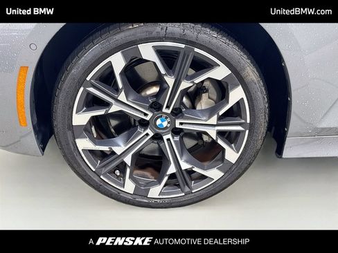 Certified 2025 BMW 330i Sedan RWD image 2