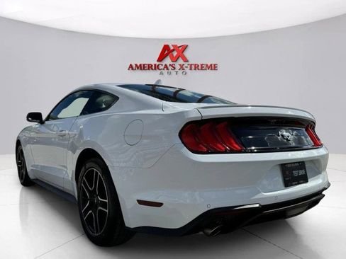 Used 2023 Ford Mustang Premium image 3