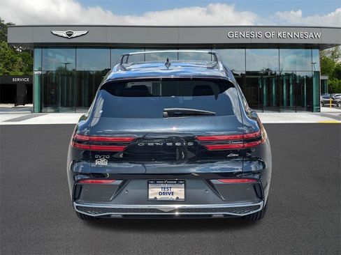 Used 2026 Genesis GV70 2.5T Advanced image 6