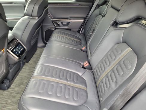 Used 2022 Rivian R1T Adventure image 12