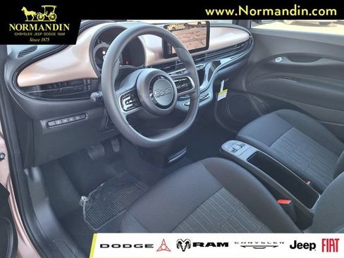 New 2026 FIAT 500 e FWD image 6