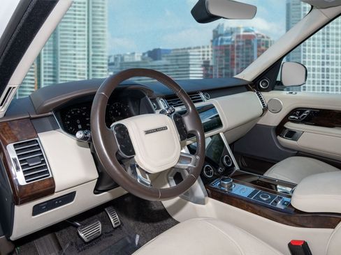 Used 2021 Land Rover Range Rover Westminster Edition image 14