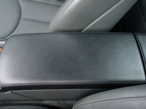 Used 2005 Mercedes-Benz SL 500 image 32
