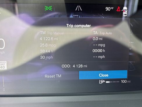 New 2025 Volvo XC40 B5 Plus w/ Climate Package image 16