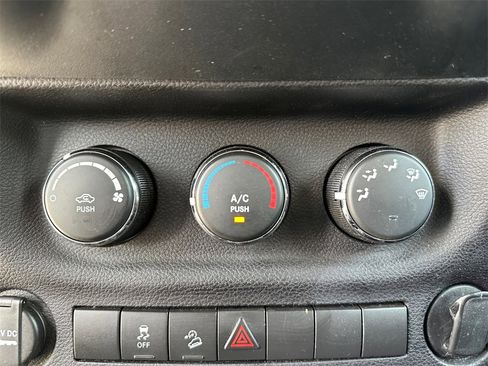 Used 2016 Jeep Wrangler Unlimited Sport image 22