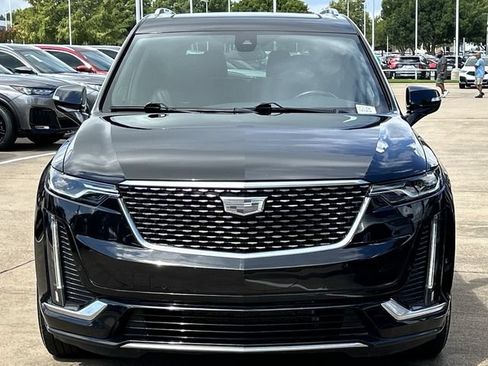 Used 2024 Cadillac XT6 Premium Luxury AWD/4WD image 9