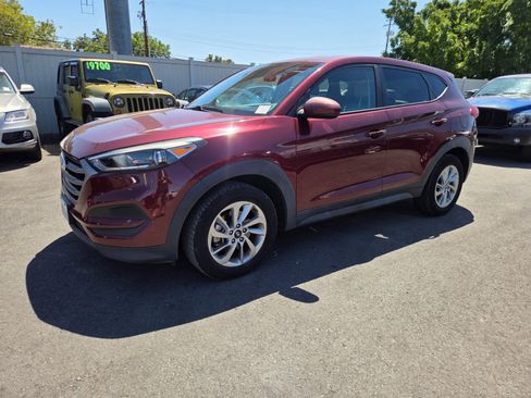 Used 2016 Hyundai Tucson SE FWD image 1