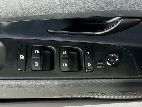 Used 2025 Hyundai Elantra Sport FWD image 24