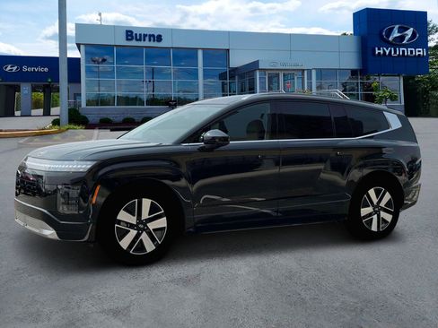 New 2026 Hyundai Ioniq 9 SEL image 2