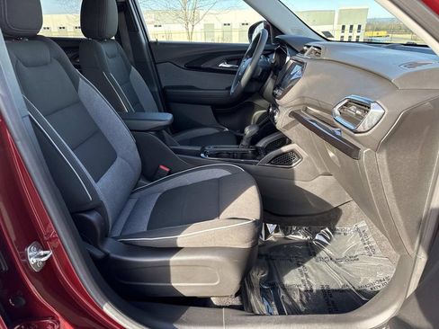 Used 2023 Chevrolet TrailBlazer LT w/ Convenience Package FWD image 20