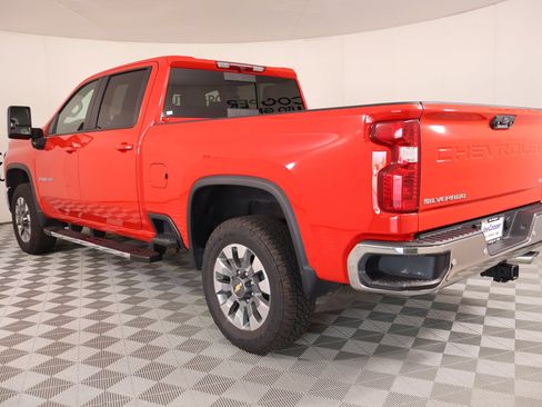 Used 2026 Chevrolet Silverado 2500 LT w/ Safety Package AWD/4WD image 23